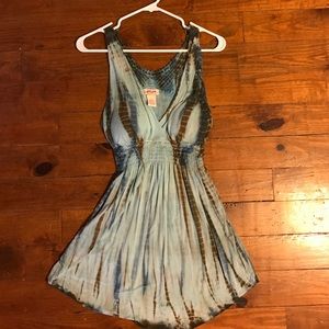 V neck tank top with crochet detailing size L