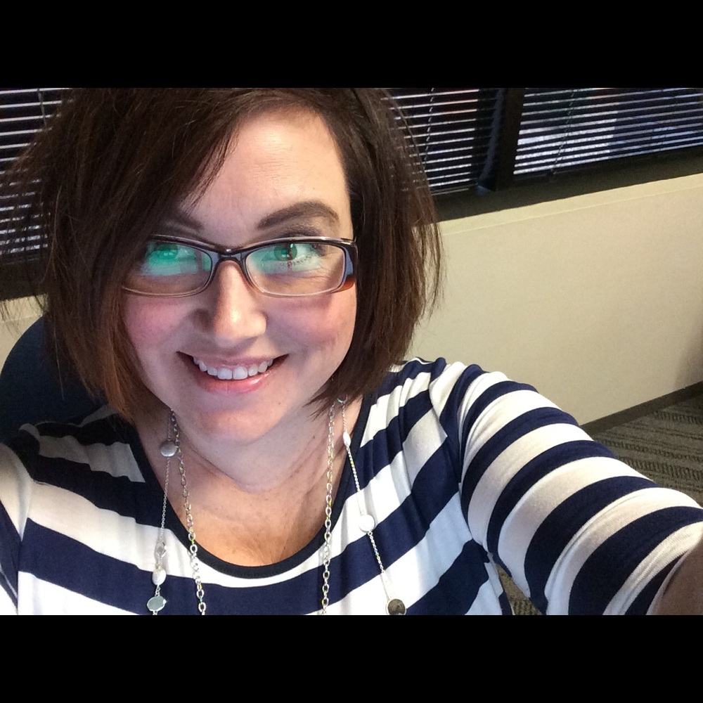 Meet your Posher, Carrie