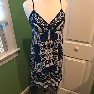 CLOSET CLEAR OUT Cute patterned silky dress