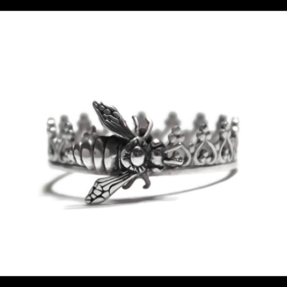 RESTOCKED! 925 Sterling Silver Queen Bee Ring - Picture 4 of 6