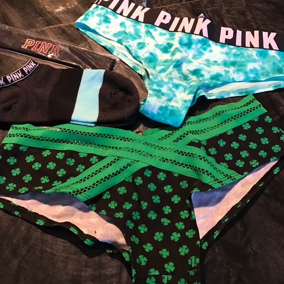 BRAND NEW VS / VS PINK PILE OF PANTIES BUNDLE - Picture 3 of 4