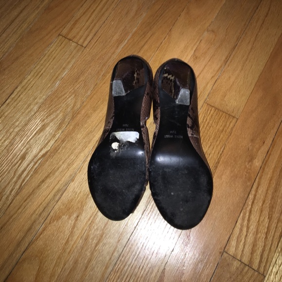 Nine West Snake Skin pattern heels - Picture 6 of 6