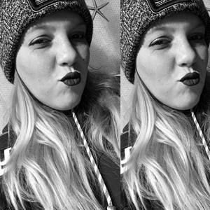 Meet your Posher, Carly
