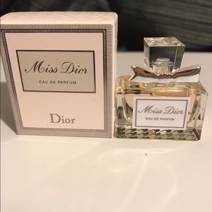 Miss Dior Eau de Parfum mini
