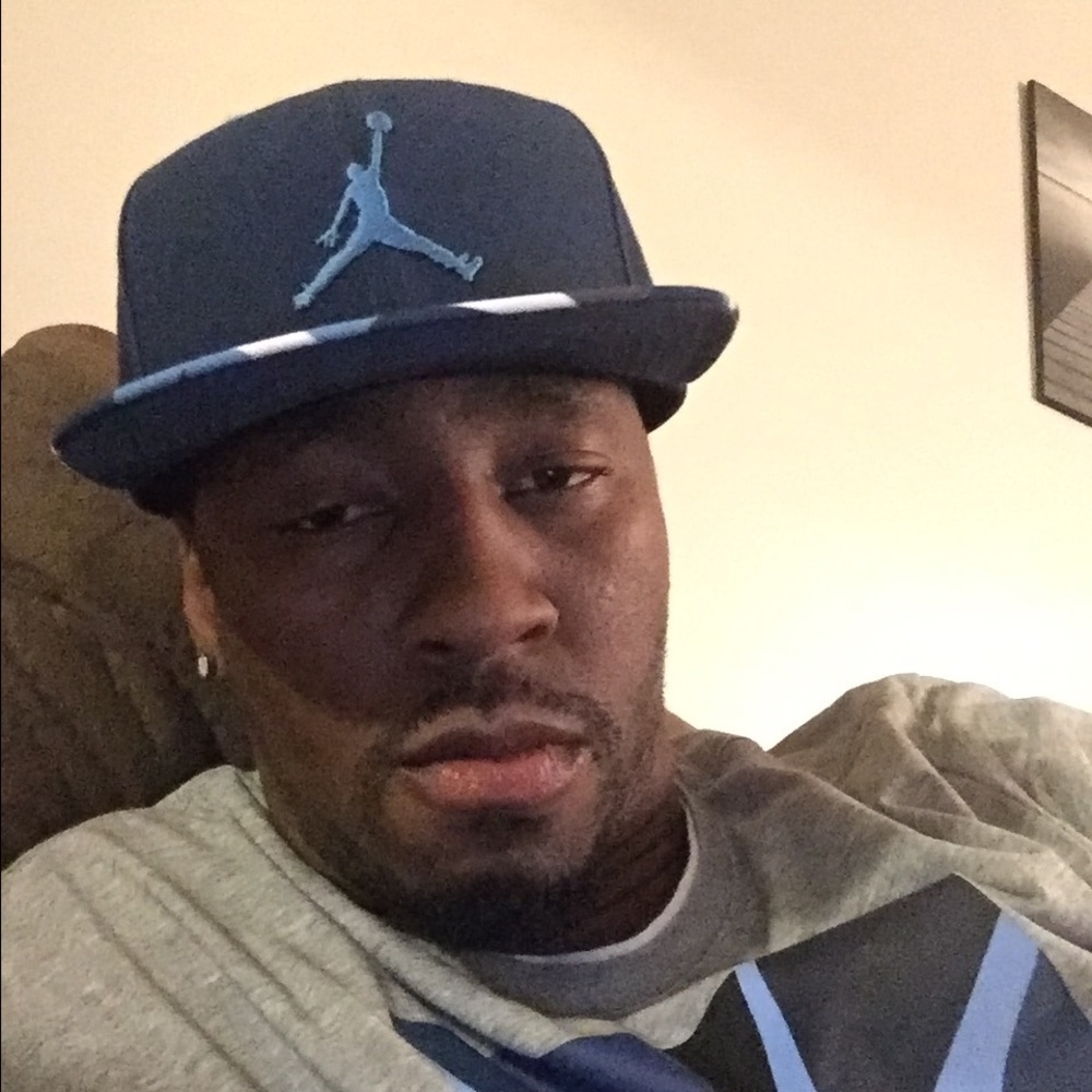 Meet your Posher, Aaron