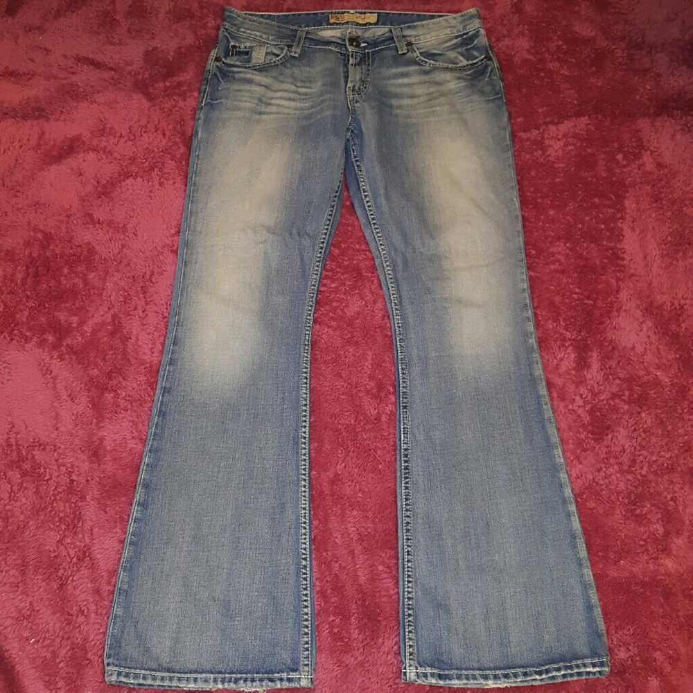 SZ 32 BKE JEANS