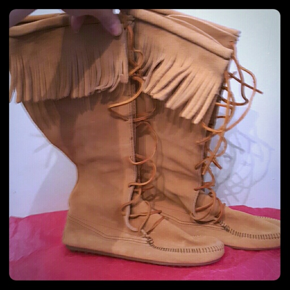 Minnetonka Shoes - Minnetonka knee high lace up suede boots size 10