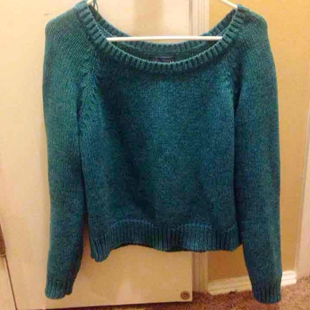 American Eagle Sweater size L Super Cute Beautiful