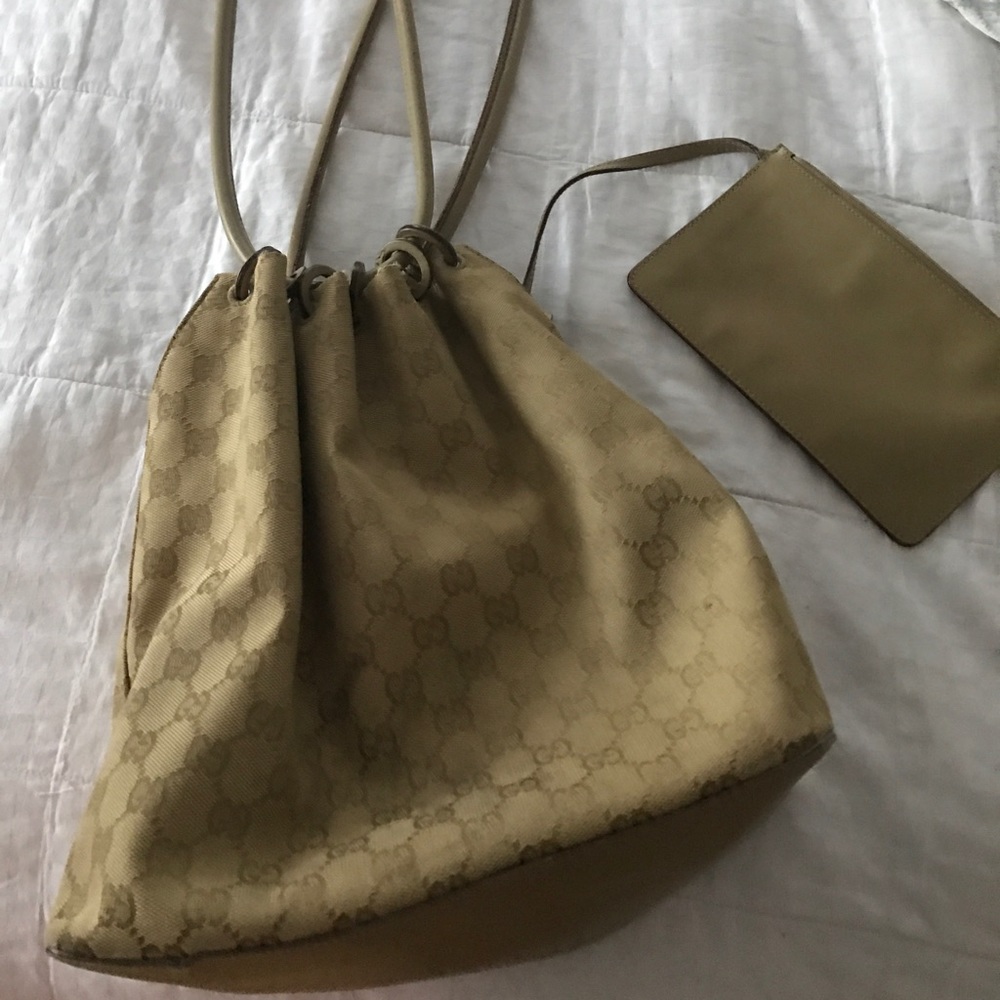 Authentic Gucci shoulder bag