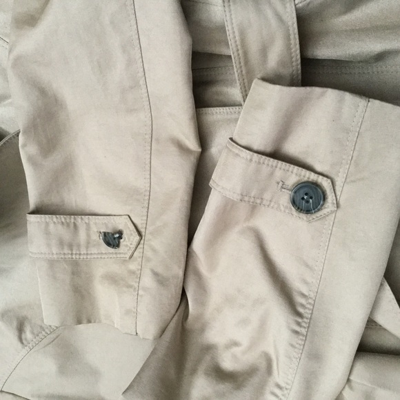 Ann Taylor trench coat - Picture 5 of 5