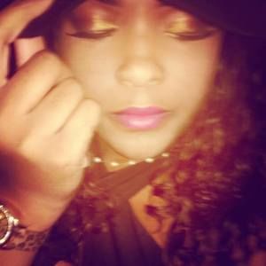 Meet your Posher, Iana