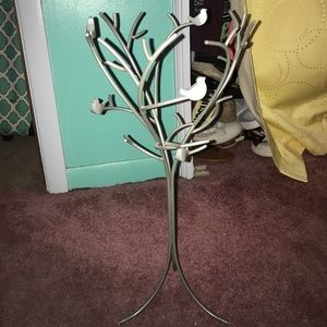 Metal tree jewelry stand