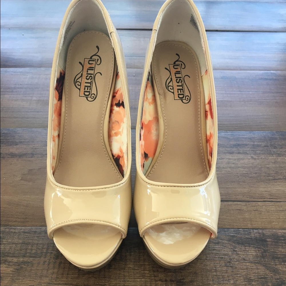 Nude heel