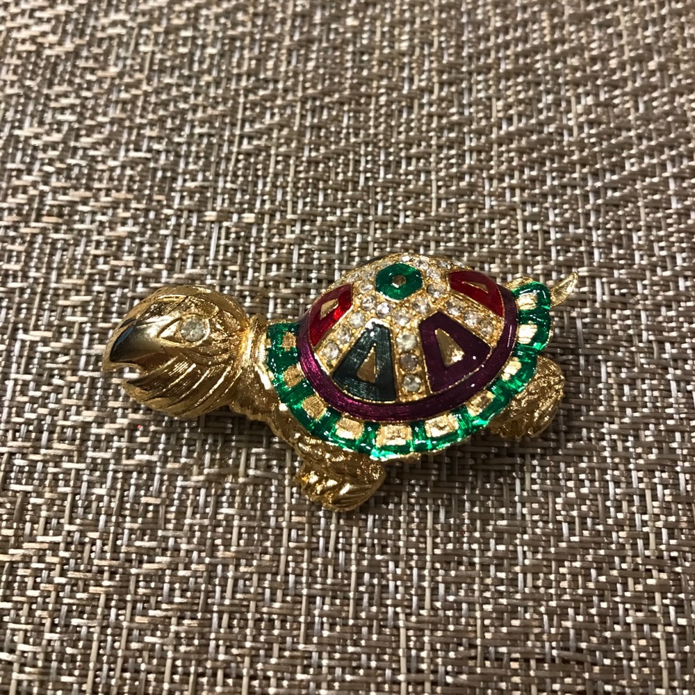 Final price!! Turtle Brooch Genuine Crystal