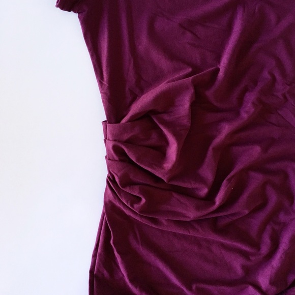 burgundy midi t shirt dress - Picture 3 of 4