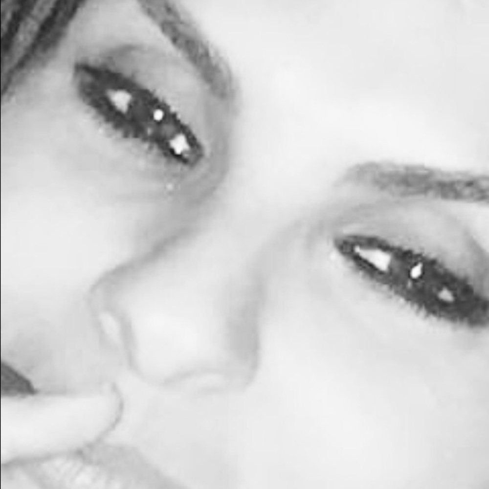 Meet your Posher, Maya