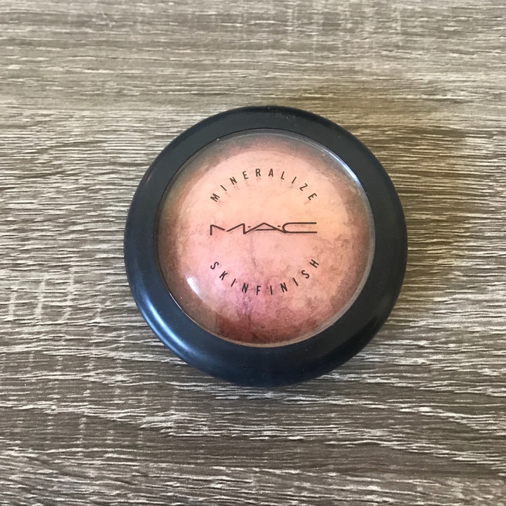 MAC Stereo Rose mineralized skinfinish blush