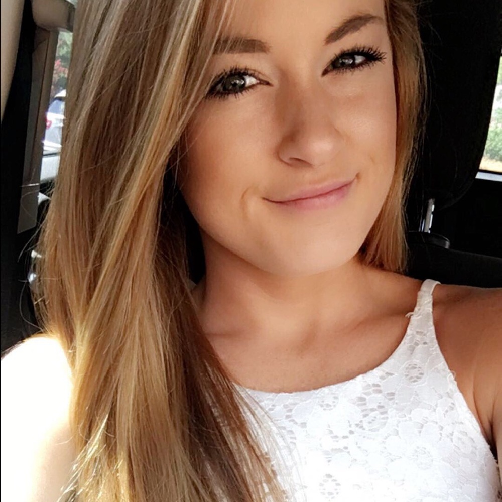 Meet your Posher, Natalie