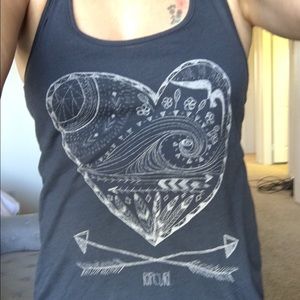 Ripcurl hearts/waves "live the search" tank