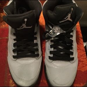 Retro v 5 wolf grey Jordan