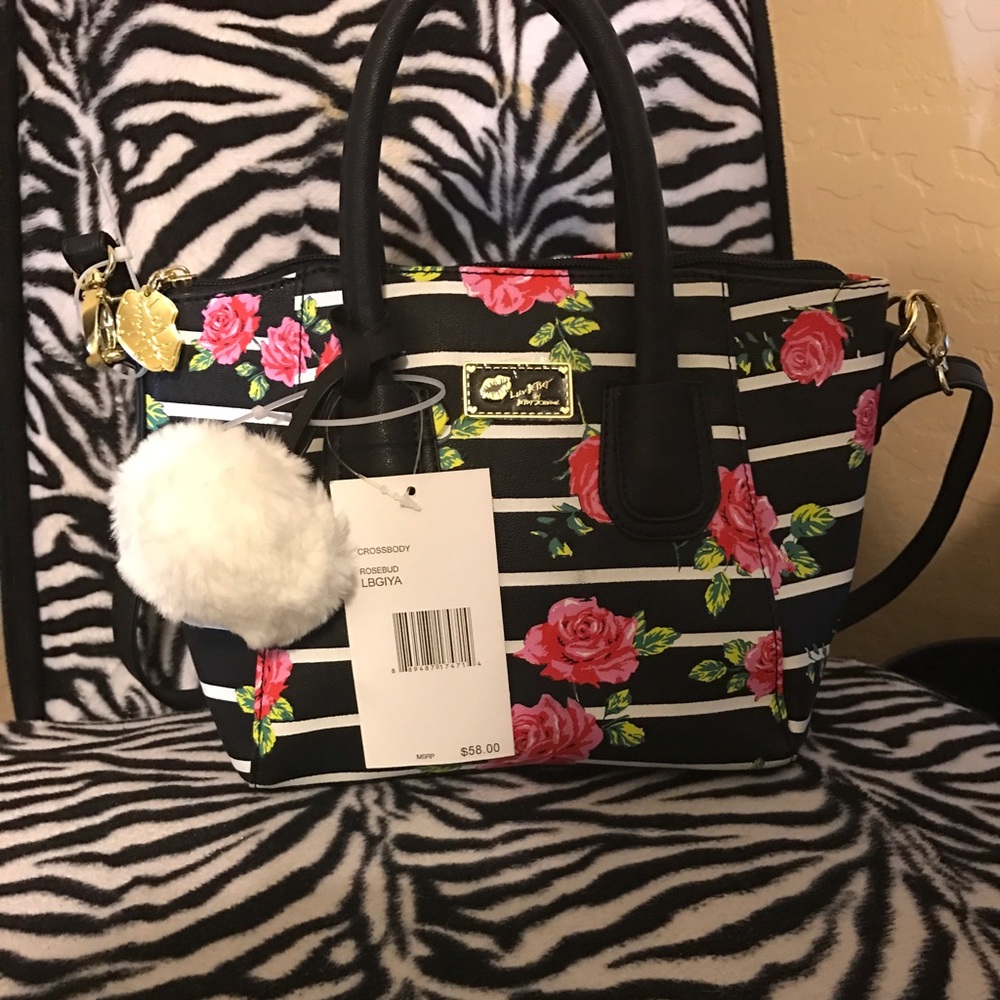 SOLD- Betsey Johnson Purse NWT❤️