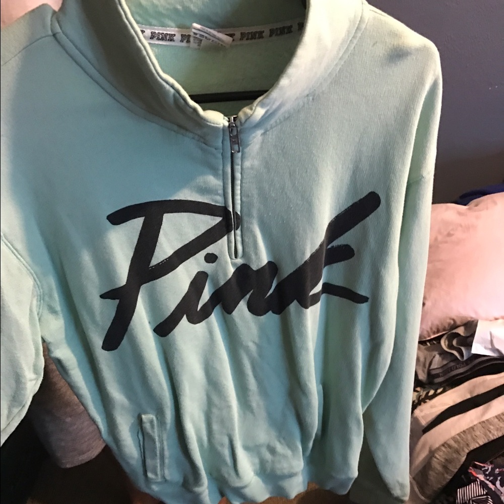 VS quarter zip