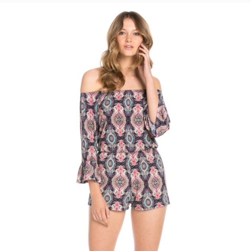 ๐2 LEFT! ๐MixPrint Off Shoulder Romper - Picture 2 of 6