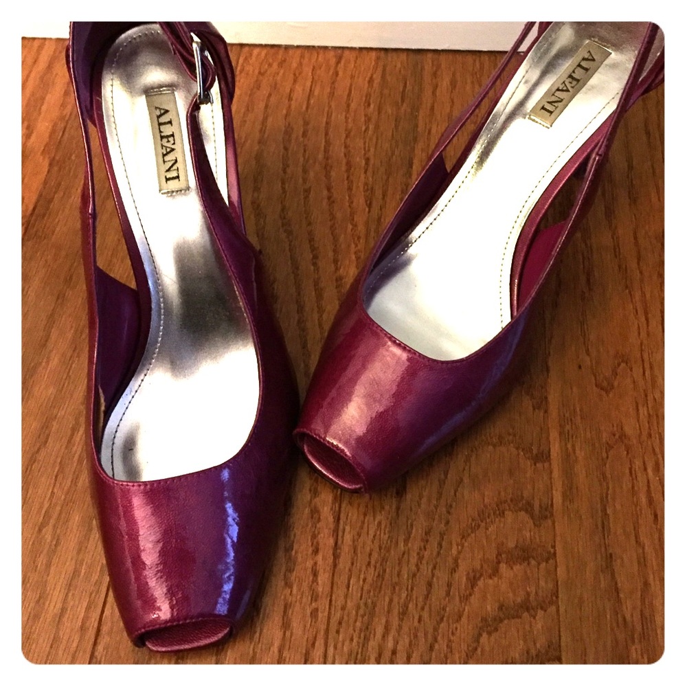 Alfani violet open toe pumps