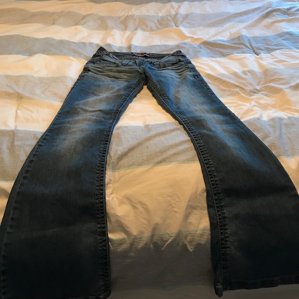 Wallflower jeans