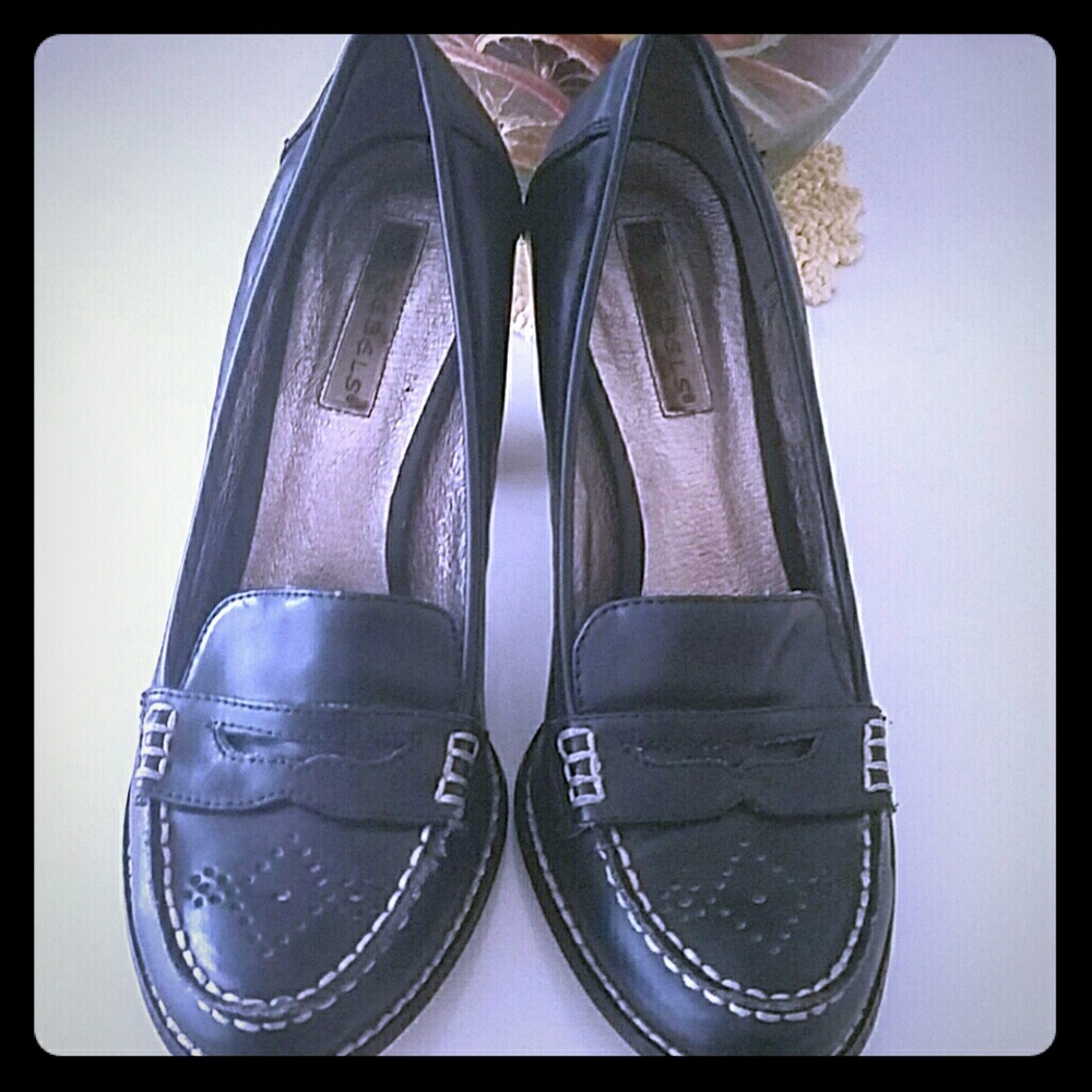 Classic Oxford Heels