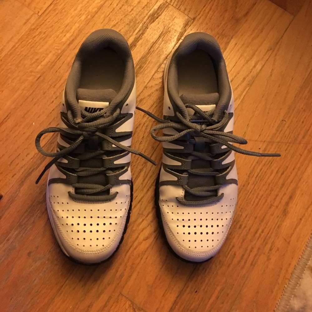 Nike Women's Vapor Court Tennis Shoes