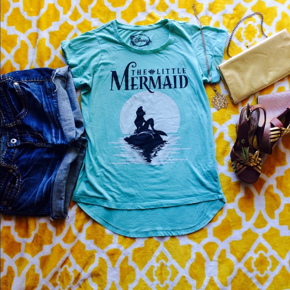 🐠Awesome Little Mermaid Tee🐳🐠