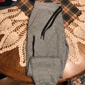 Champs sports joggers