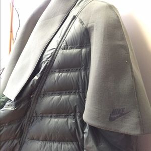 Nike Jackets & Coats - Medium Nike Cape Jacket Mint Green Nike Jackets & Coats - Medium Nike Cape Jacket Mint Green