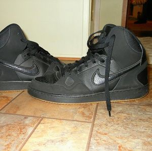 Nike Sons of force