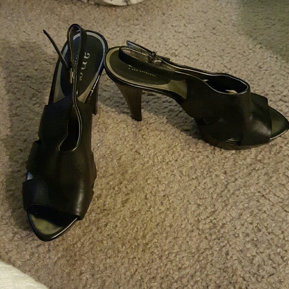 Ana black very high heals