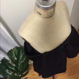 cameo Dresses - Cameo Off the Shoulder Black Dress Size Medium cameo Dresses - Cameo Off the Shoulder Black Dress Size Medium