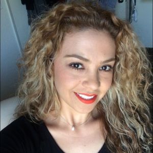 Meet your Posher, Zulma