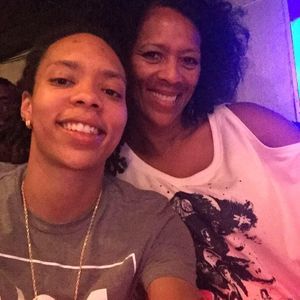 Meet your Posher, Racquel