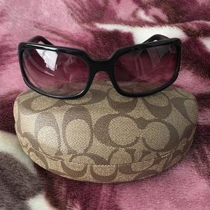 ❌SOLD❌Authentic Coach sunglass