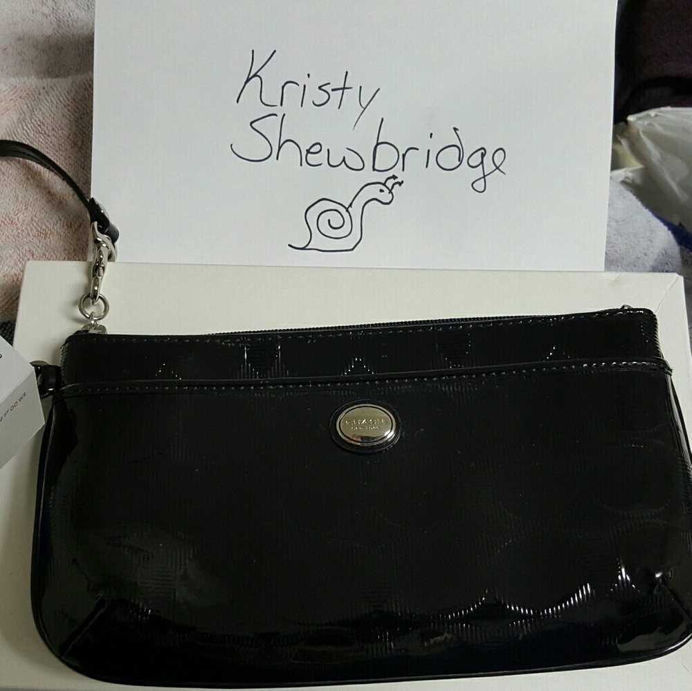 NWT Coach patent leather go go wristlet
