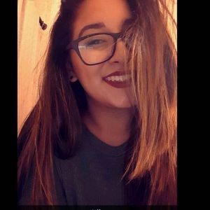 Meet your Posher, Luisa