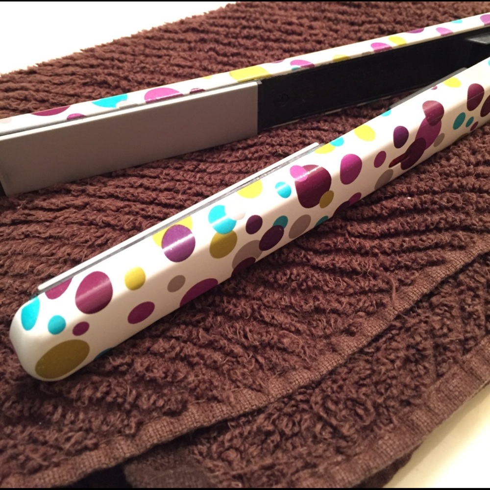 Remington polka dot hair straightener