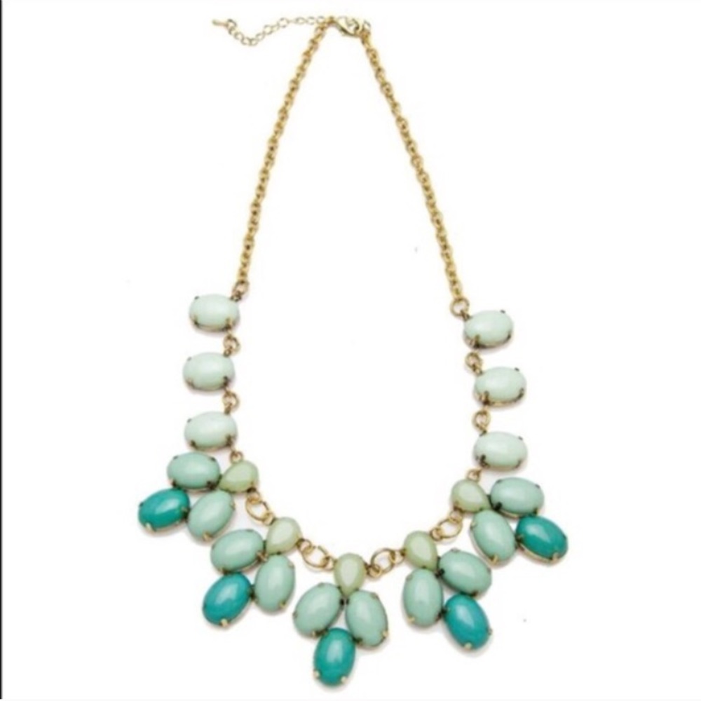 Adjustable Necklace Green and Gold approx 22”