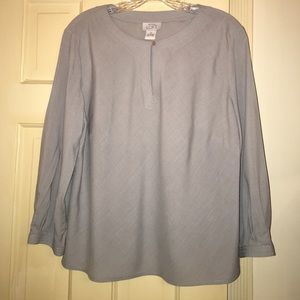 Gray crew neck button closure poly/rayon blouse