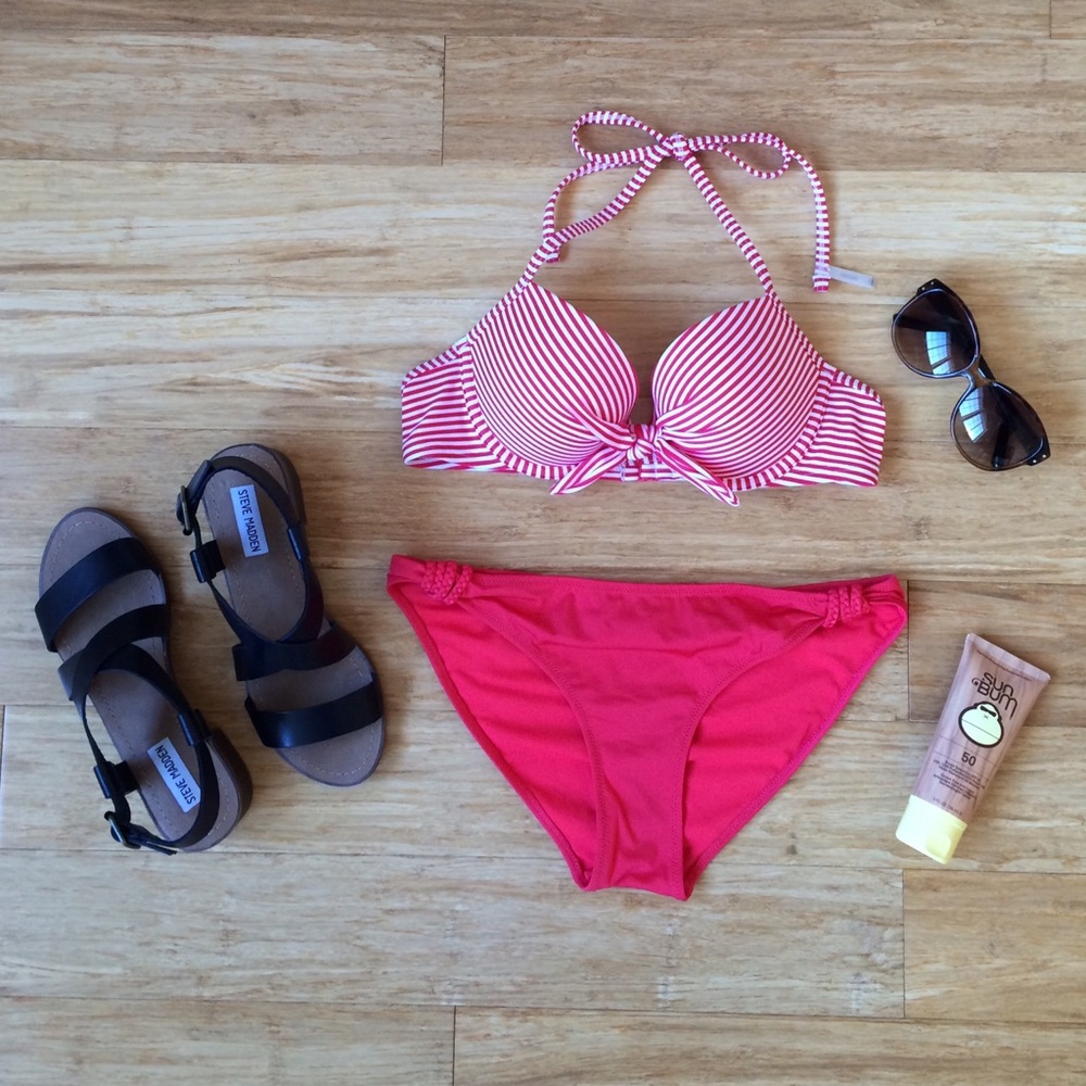 Halter Bikini Top NWT
