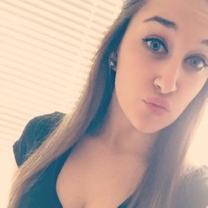 Meet your Posher, Bri