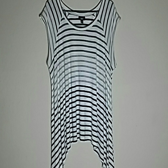 MOSSIMO Asymetrical Tunic Size XL - Picture 1 of 4
