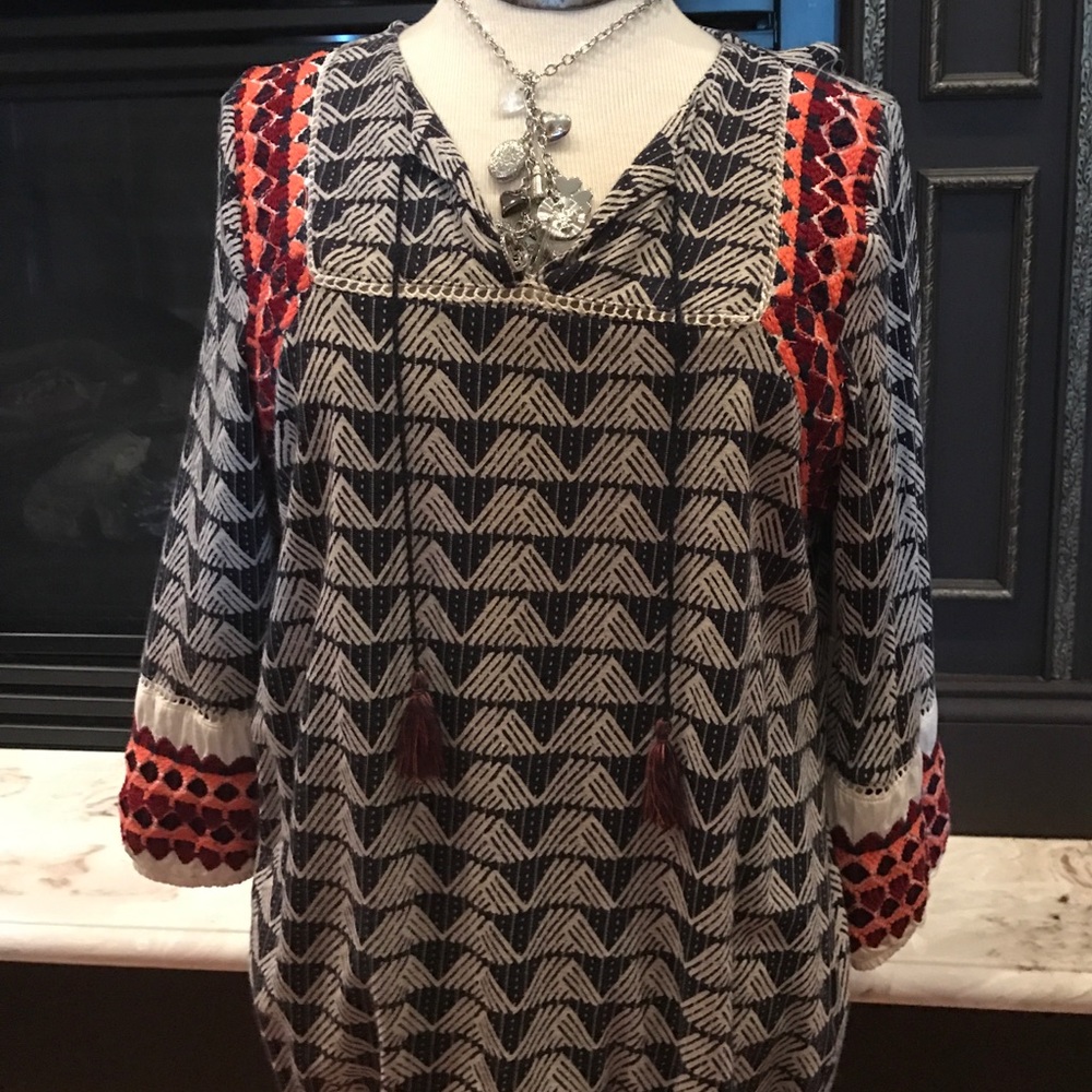 Lucky Brand top