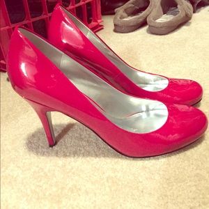 Jessica Simpson size 9 candy red heels